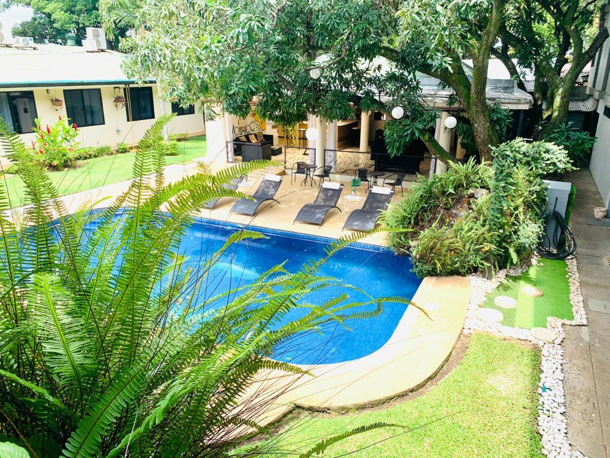 Hotel Mango Airport Río Segundo Exterior foto